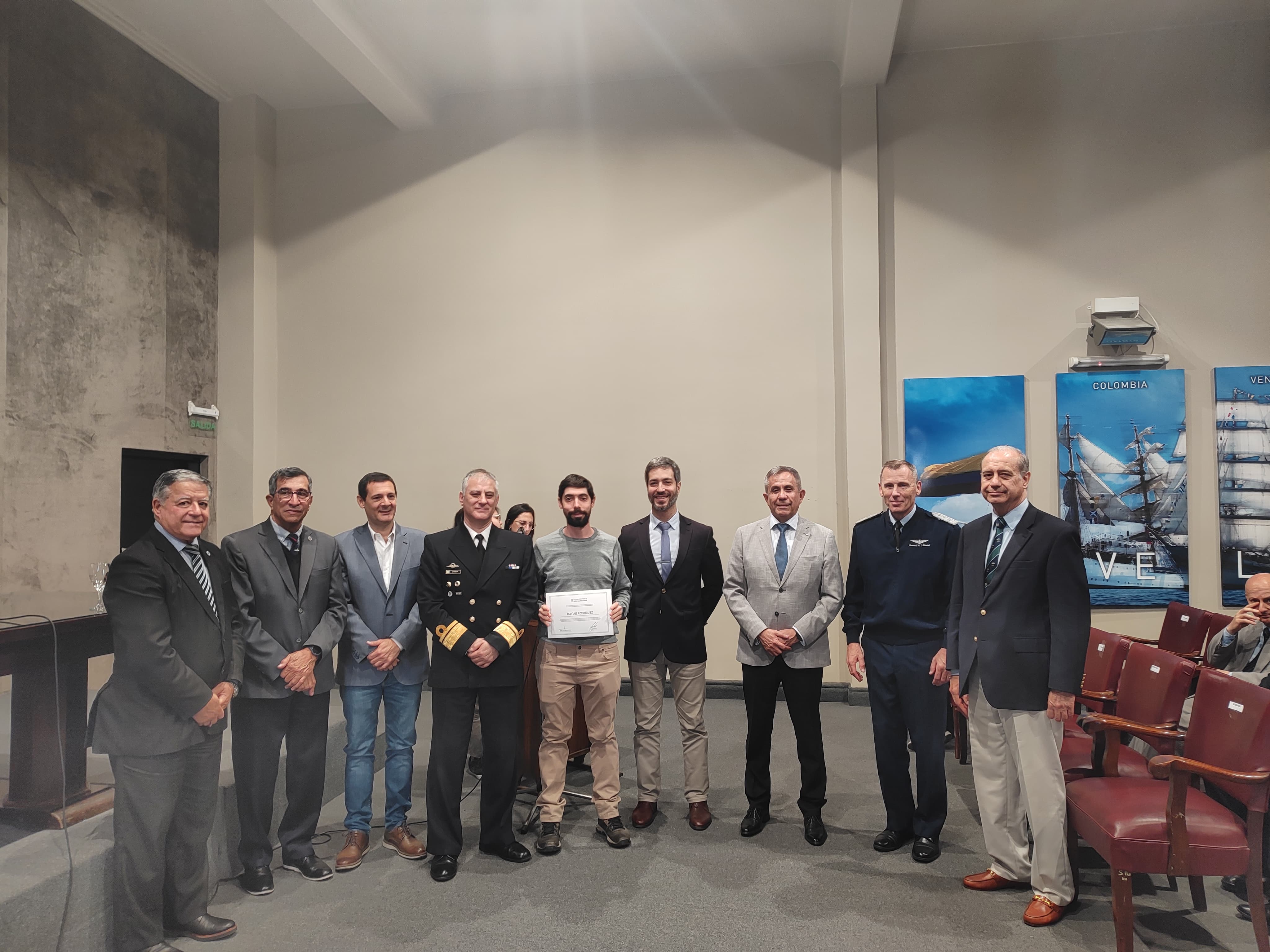 Becario y Directivos de la ESCM